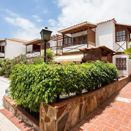 Apartment 1 Bedroom For 4 People In Tenerife