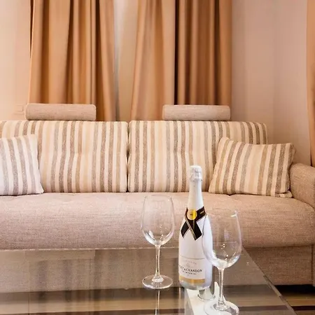 Apartment 1 Bedroom For 4 People In Tenerife *