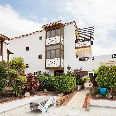 1 Bedroom For 4 People In Tenerife Apartment *